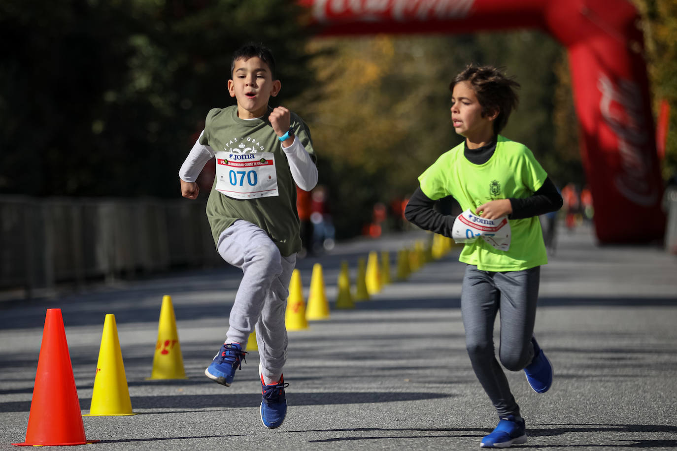 240 niños y niñas participan en la primera jornada de la sexta edición de la Carrera Universidad Ciudad de Granada