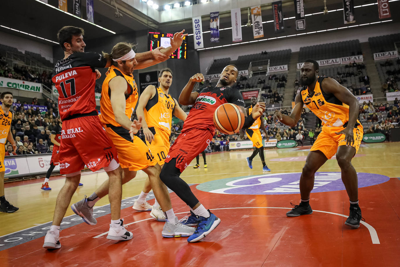 El Covirán pasa por encima de un desacertado Lleida (86-47)
