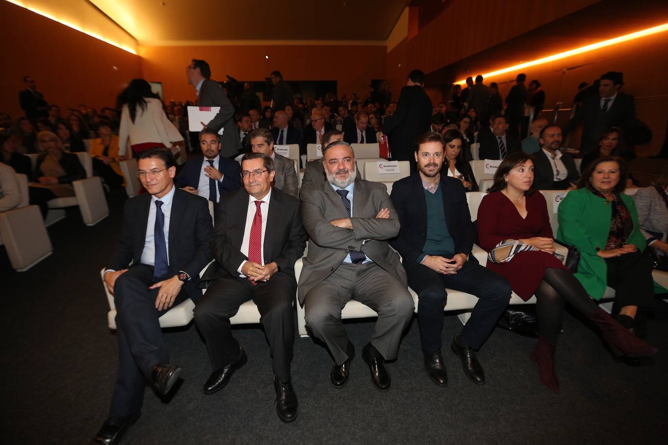 El presidente, arropado por el tejido empresarial granadino, ha reivindicado apoyo institucional para el acelerador de partículas como gran proyecto de futuro 