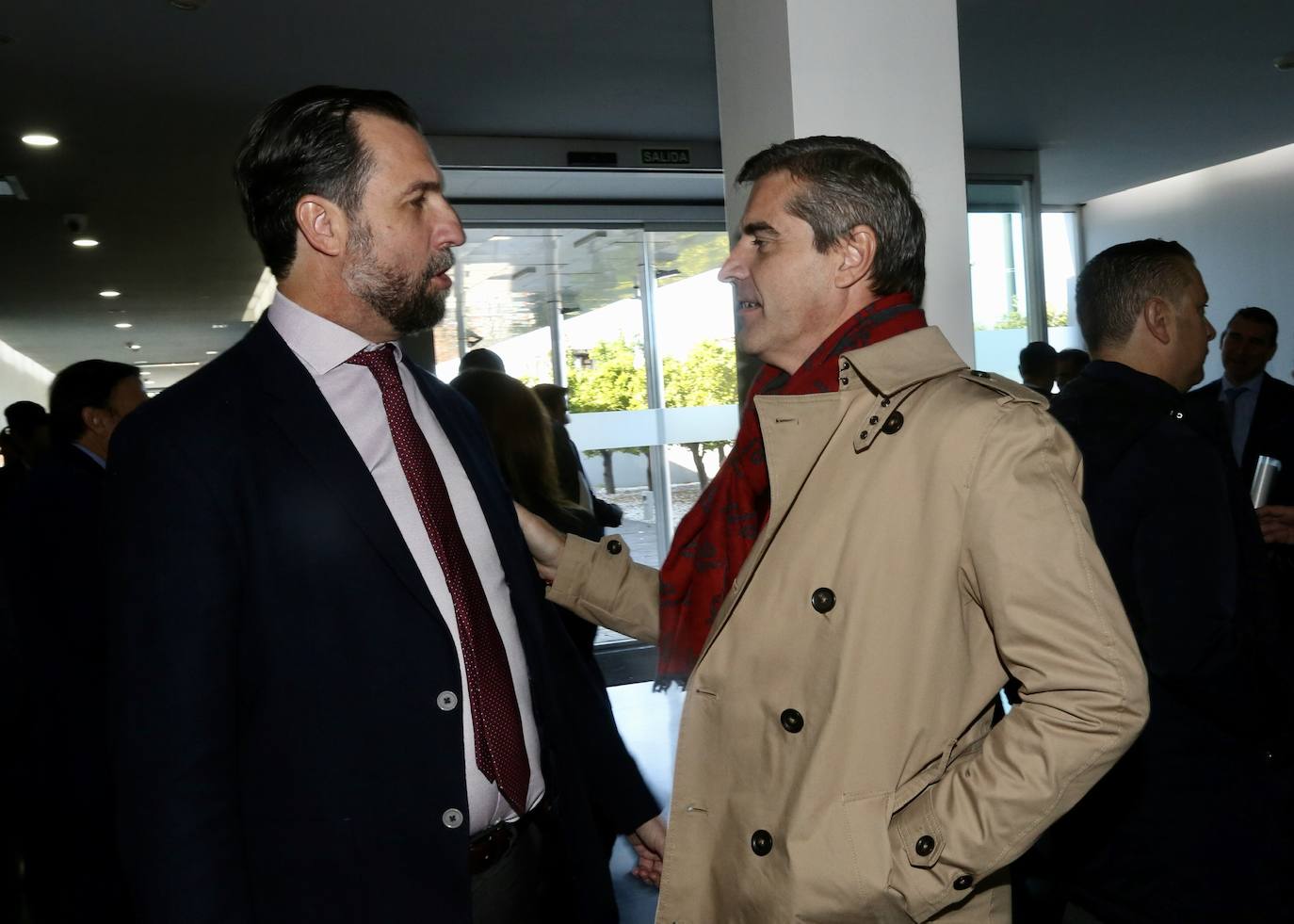 El presidente, arropado por el tejido empresarial granadino, ha reivindicado apoyo institucional para el acelerador de partículas como gran proyecto de futuro 