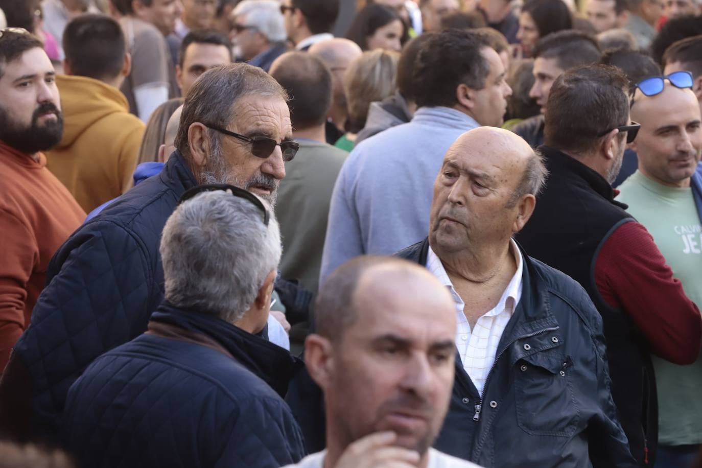 Miles de personas se han citado hoy en Motril para protestar por la situación del campo y pedir soluciones