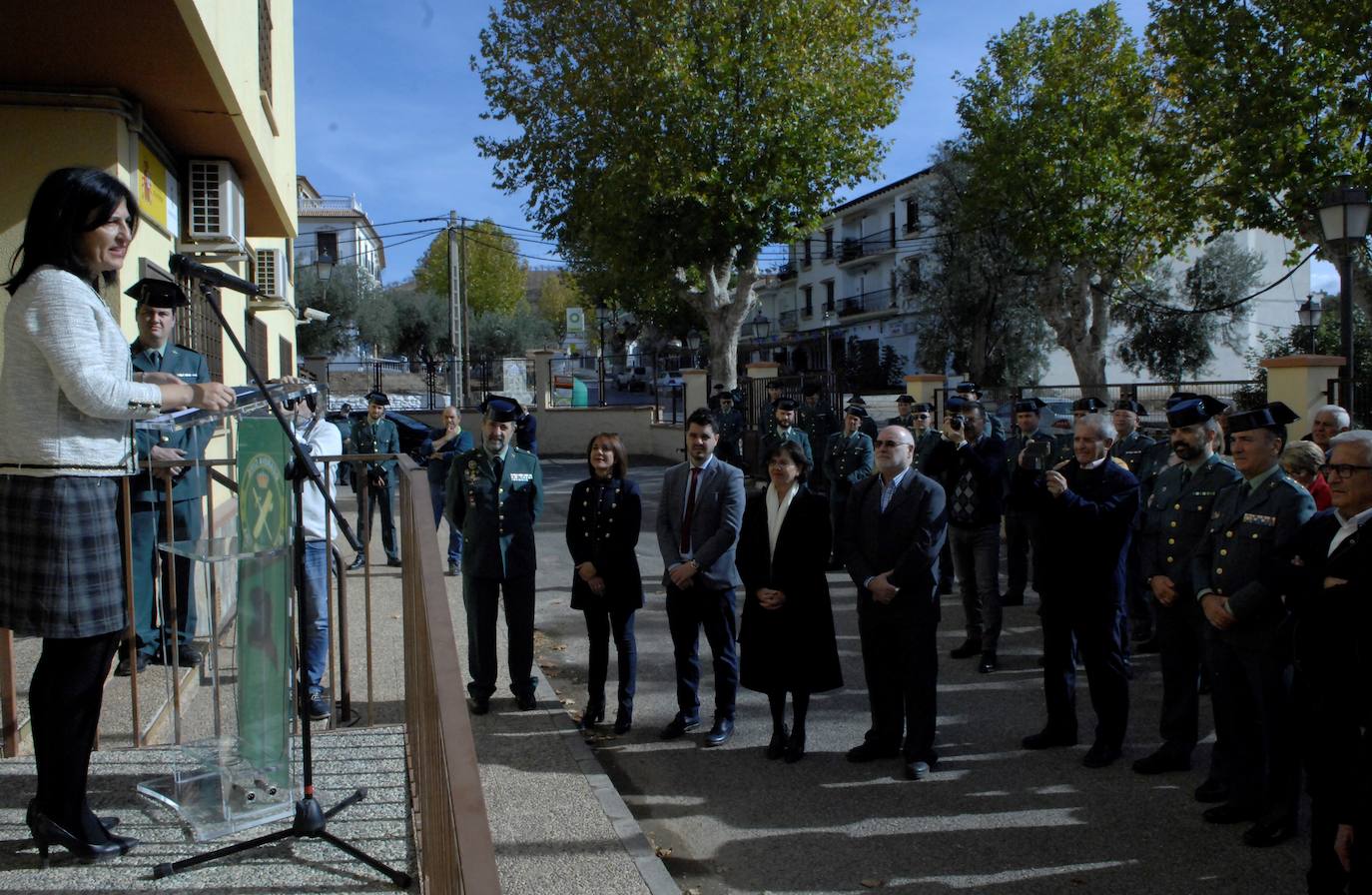Fotos: Así ha sido el homenaje a los dos guardias civiles asesinados en Granada hace un siglo