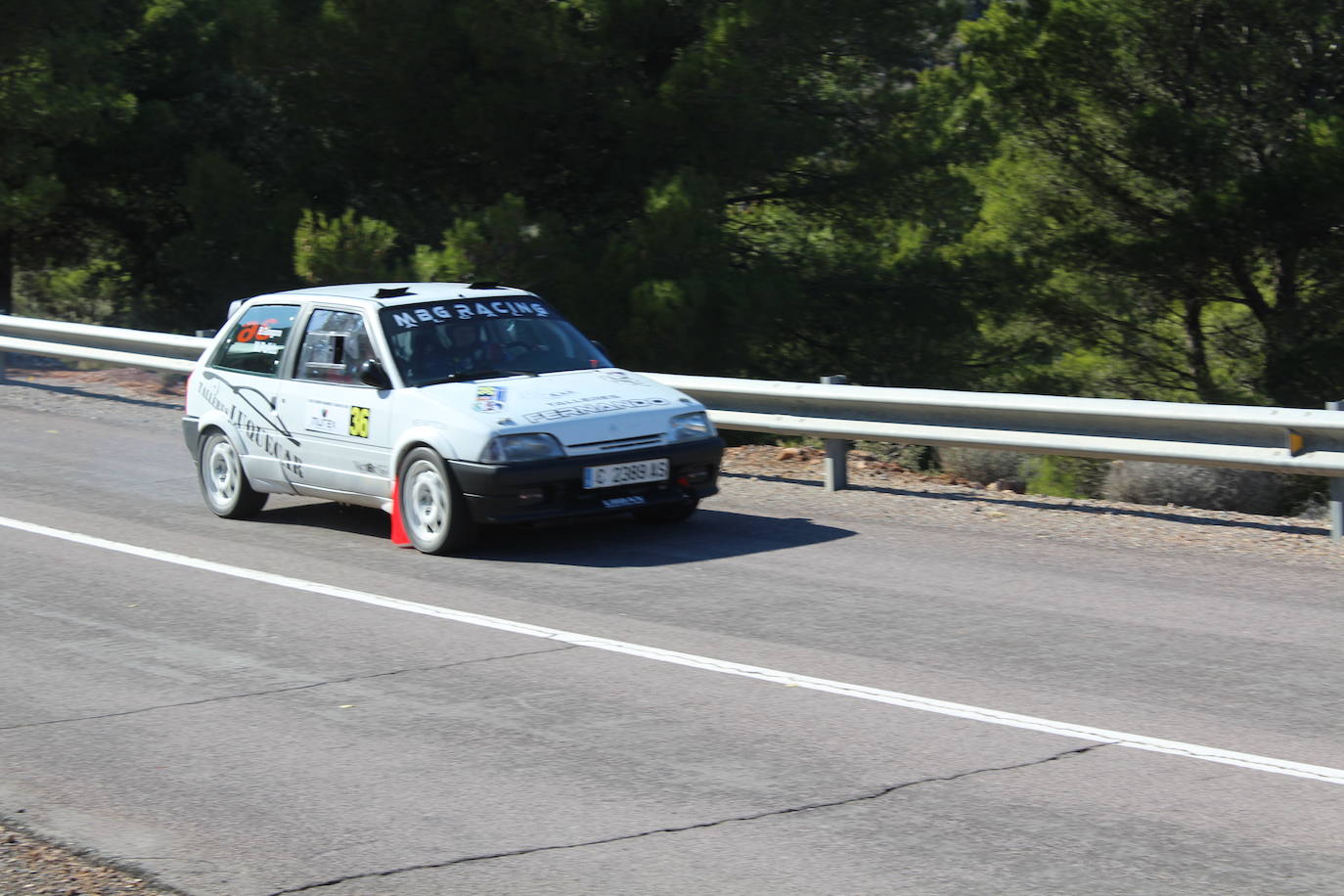 El piloto del Automóvil Club Almería ha dominado los dos primeros tramos