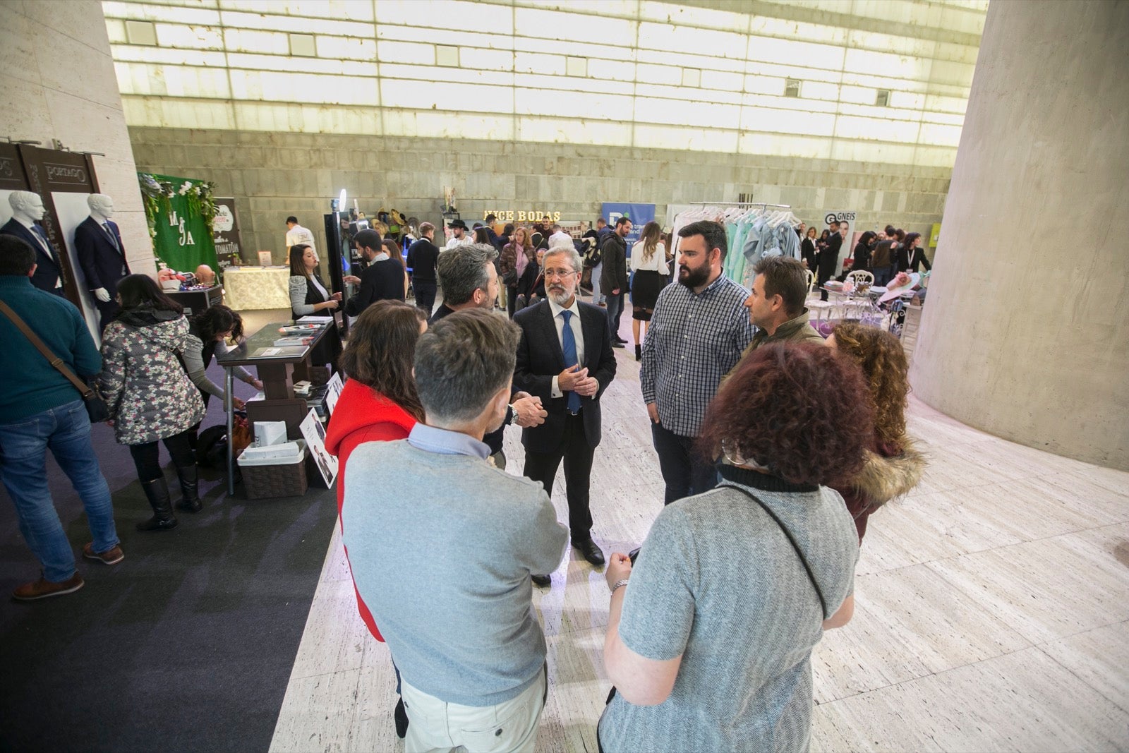 El evento organizado por Ideal acoge las mejores ofertas para preparar u boda