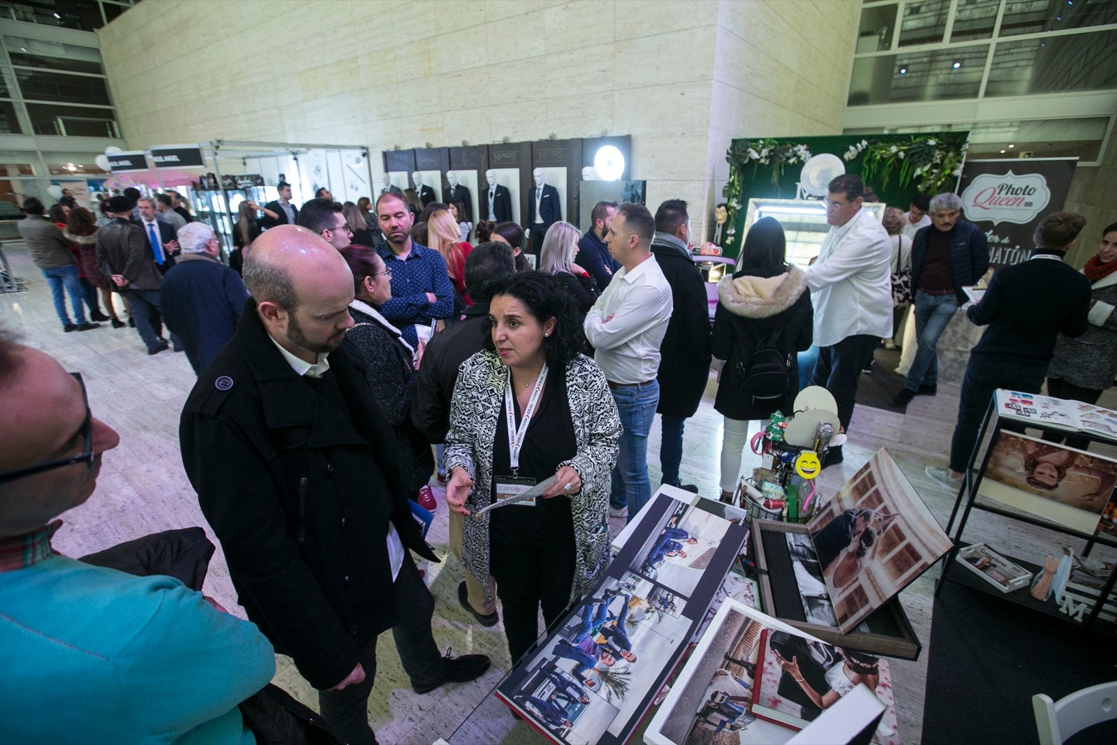 El evento organizado por Ideal acoge las mejores ofertas para preparar u boda