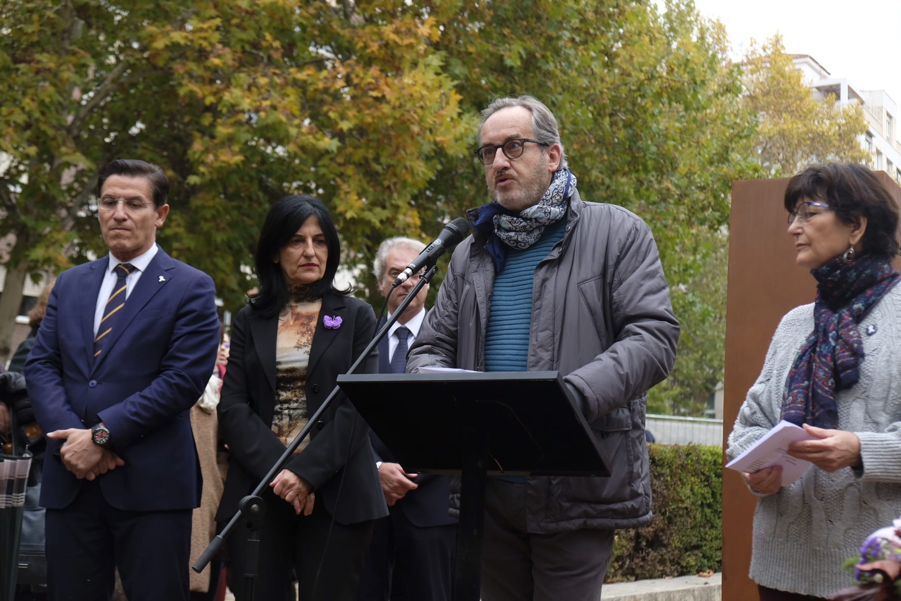 alcalde de la ciudad, Luis Salvador ha asegurado que «la violencia contra las mujeres es una lacra social que nos afecta a todos y contra la que hay que actuar en diversos frentes»