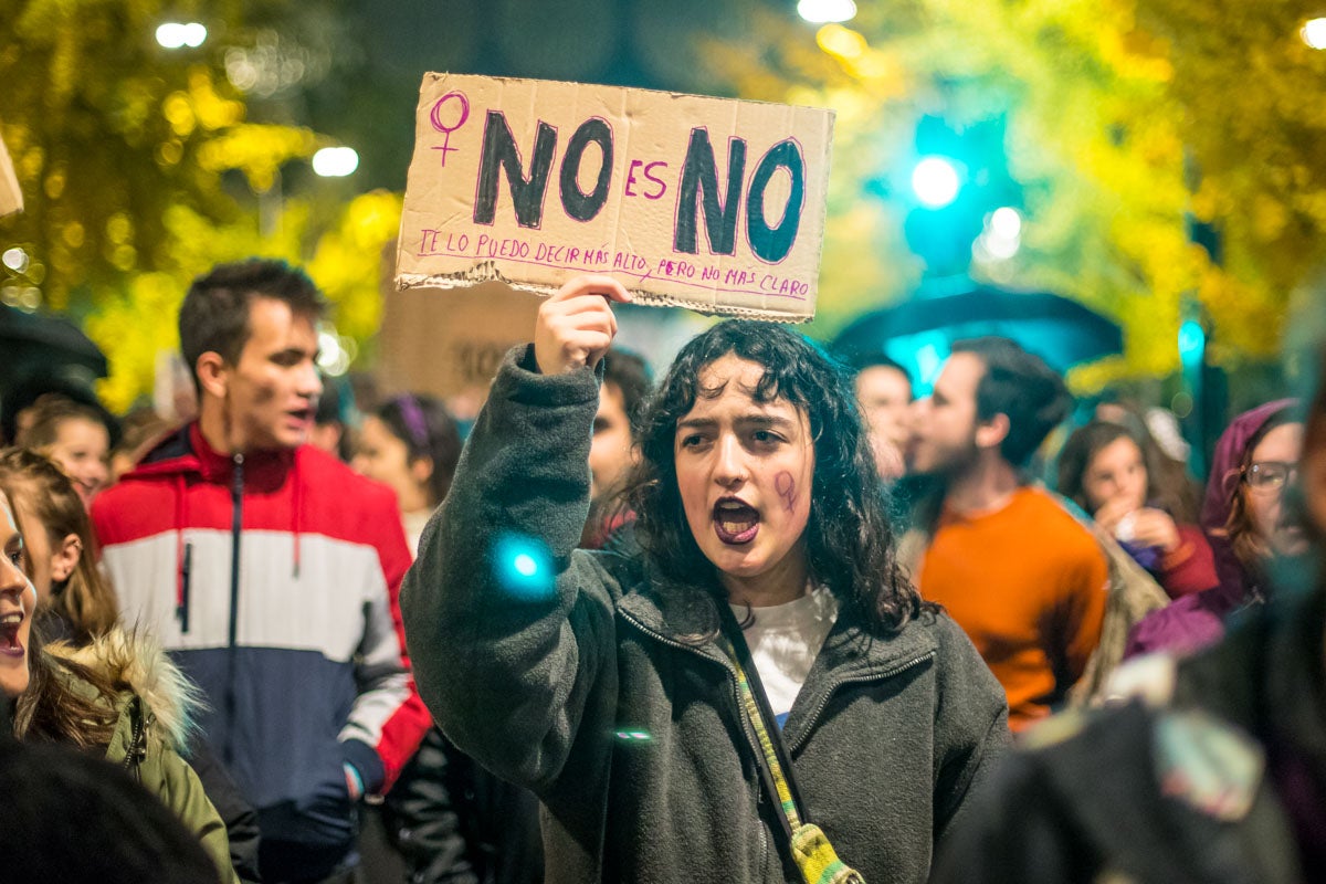 Repasa los carteles de la manifestación feminista contra la violencia de género de este 25N en Granada 