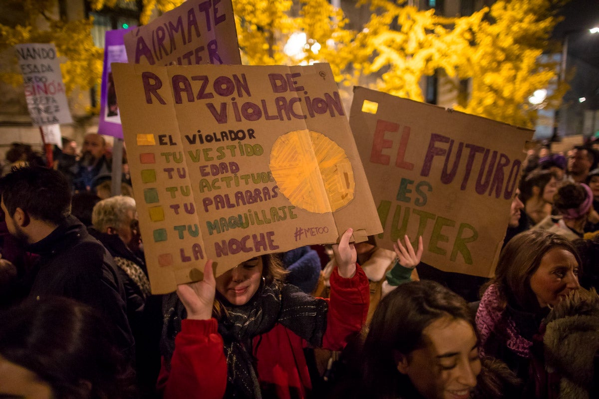 Repasa los carteles de la manifestación feminista contra la violencia de género de este 25N en Granada 
