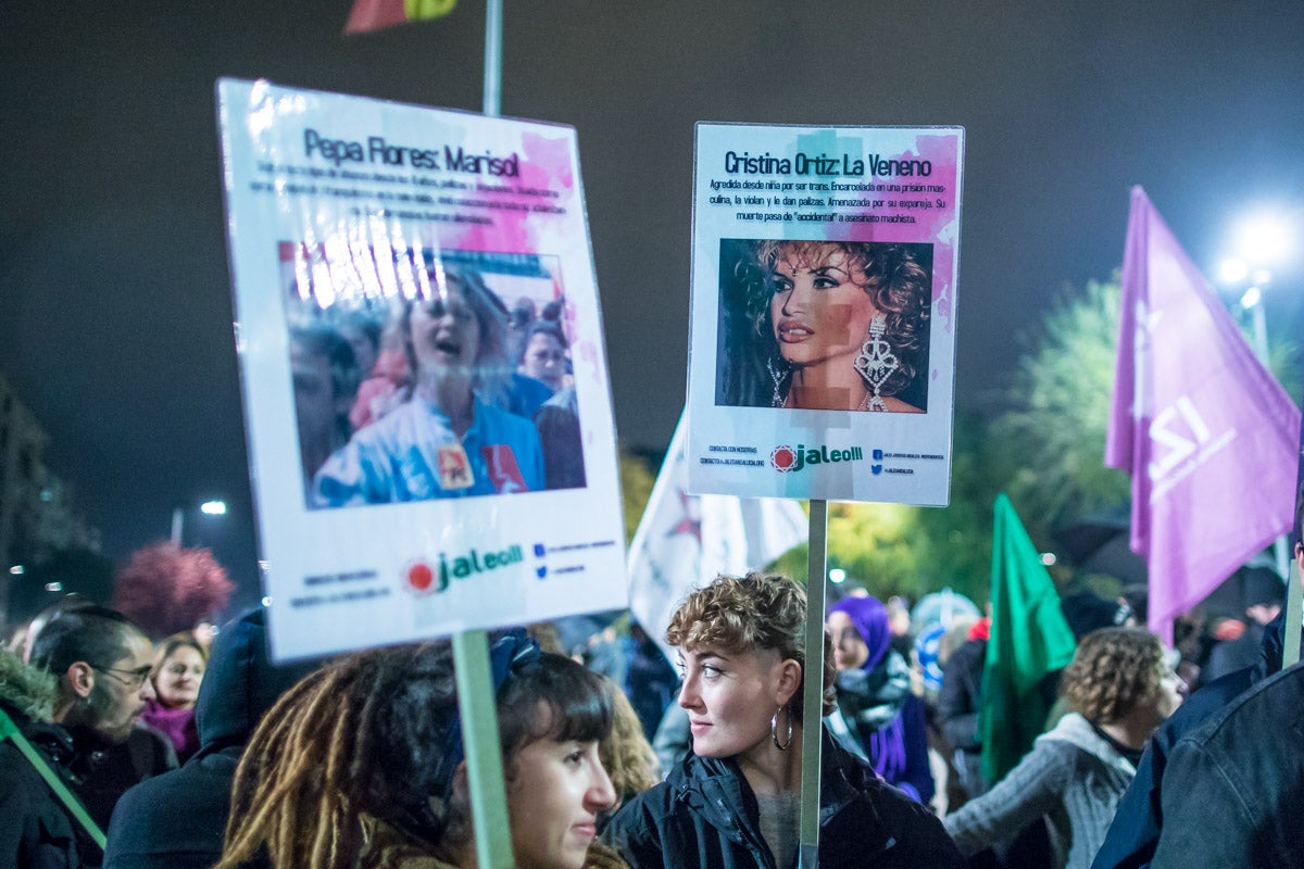 Repasa los carteles de la manifestación feminista contra la violencia de género de este 25N en Granada 