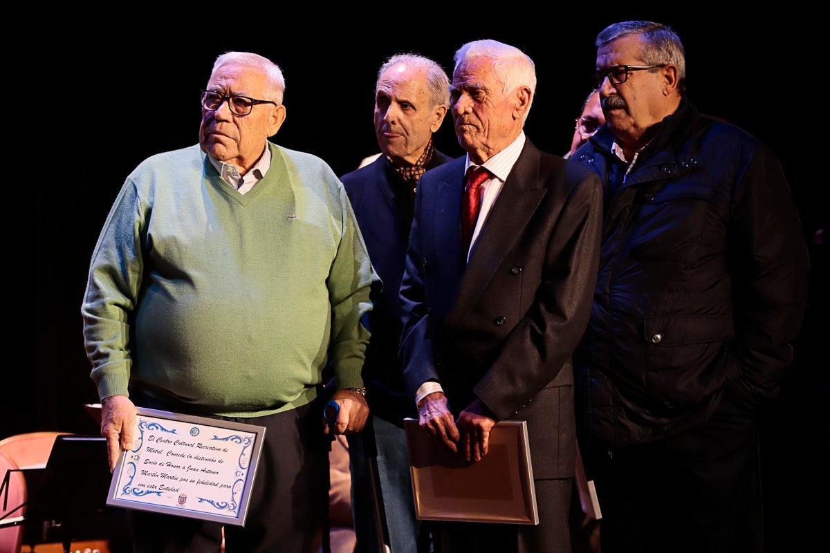 La entidad cumplía 89 años y varios de sus miembros recibieron un merecido homenaje