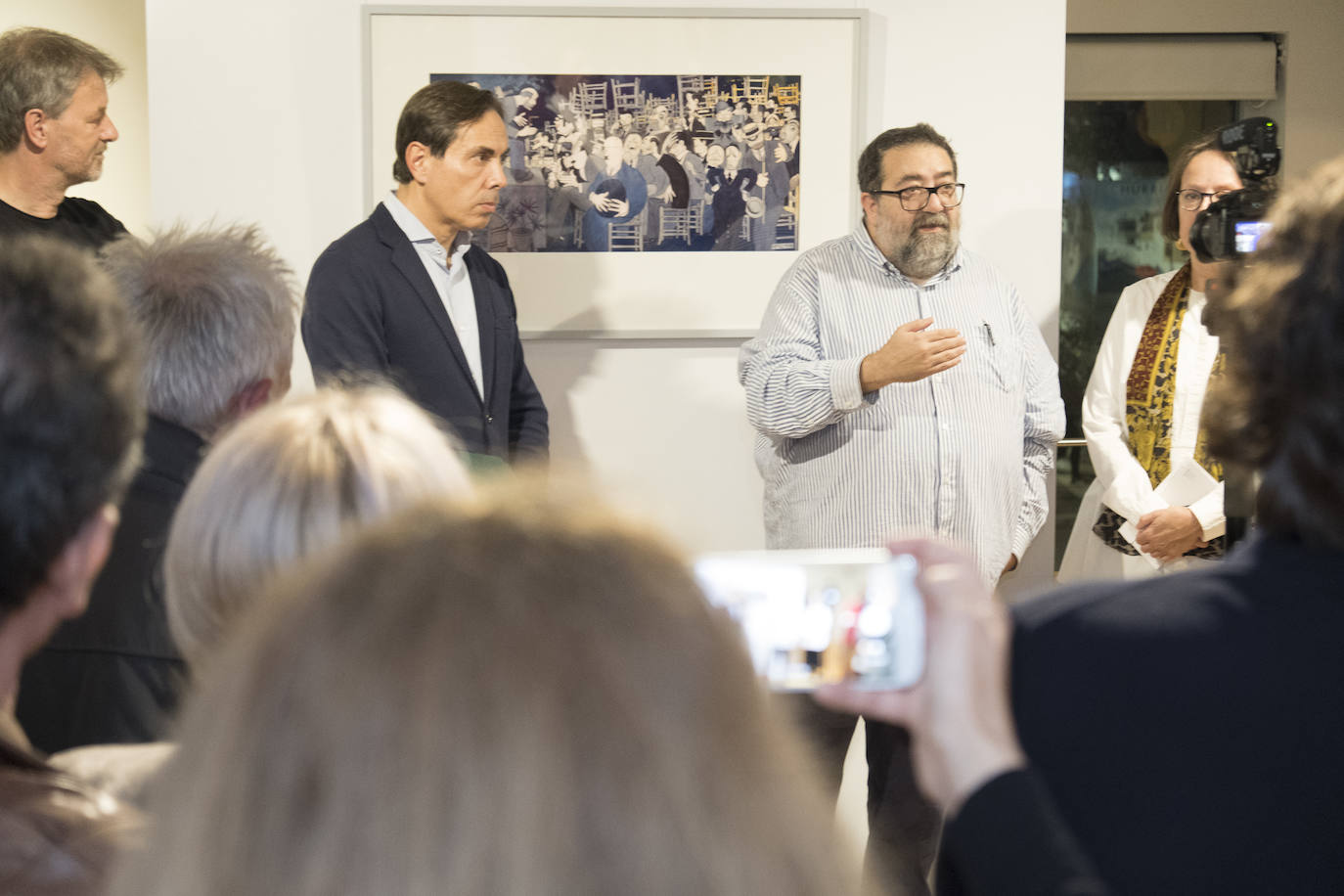 El comisario de la exposición José Vallejo.