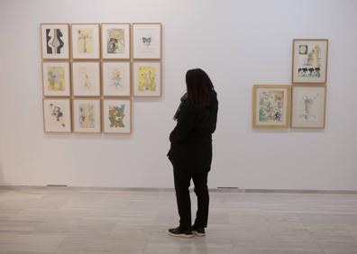 Imagen secundaria 1 - La exposición de Chema Cobo está compuesta por cincuenta dibujos y bocetos.