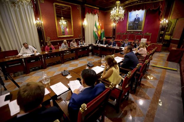 La comisión de Economía y Hacienda, en septiembre. 