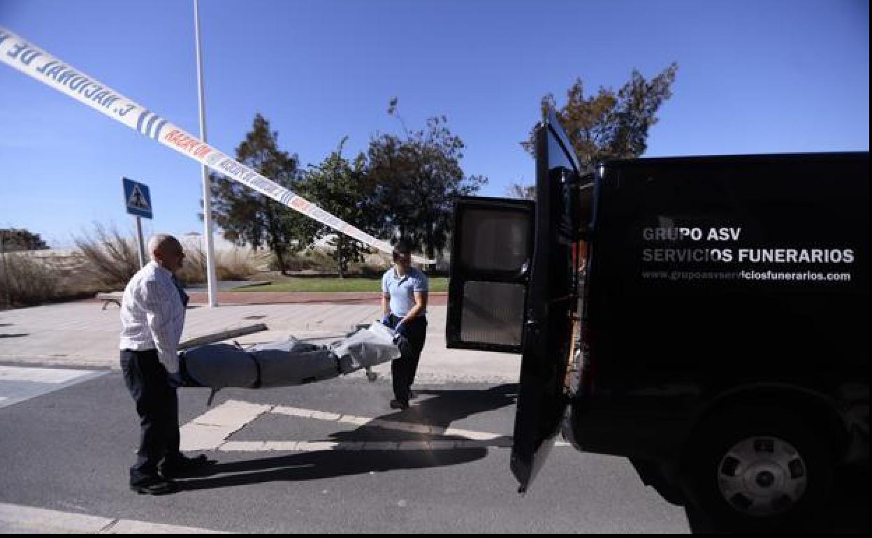 Asesinato y tortura a un promotor de Calahonda porque querían robarle