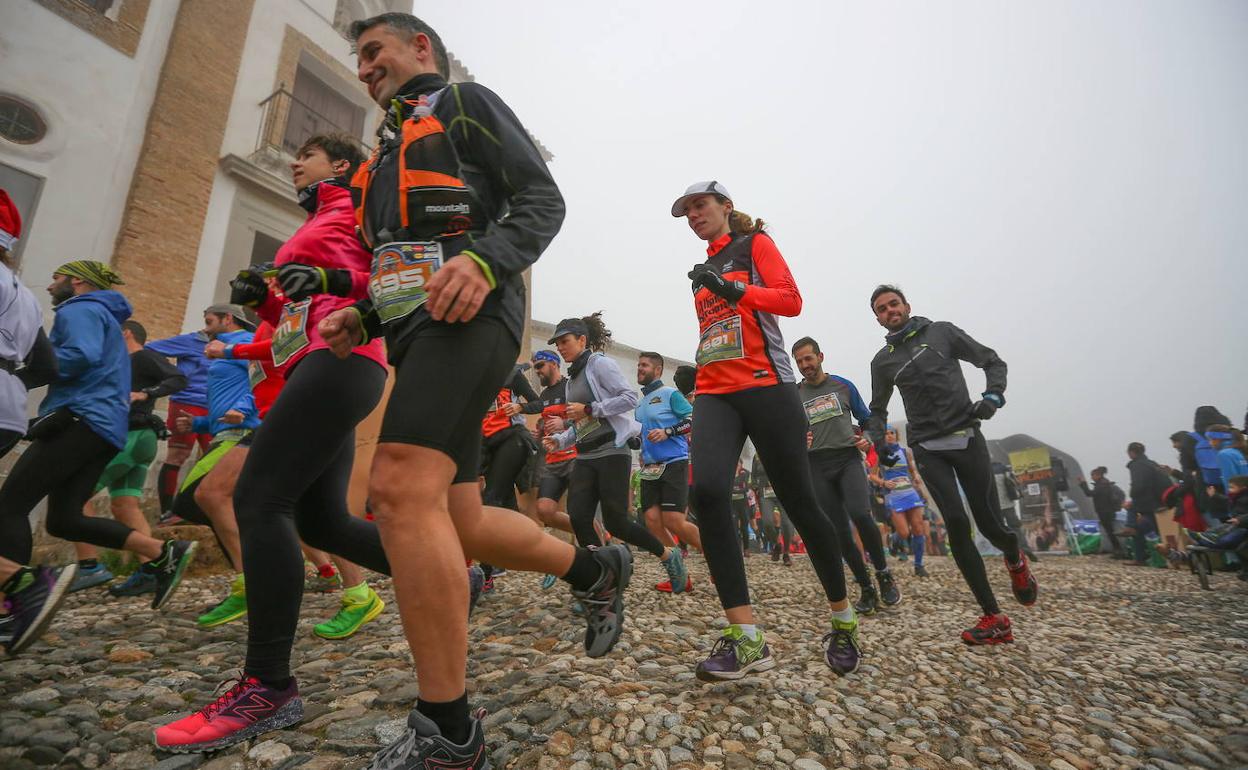 Una anterior salida de la carrera por montaña Alhambra & Sacromonte. 