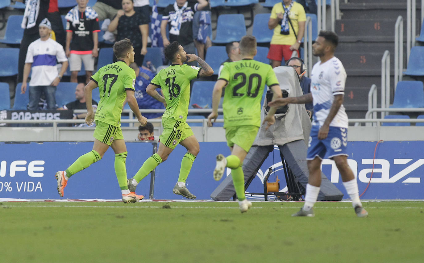 Lazo celebra uno de los goles de ayer frente al Tenerife. 