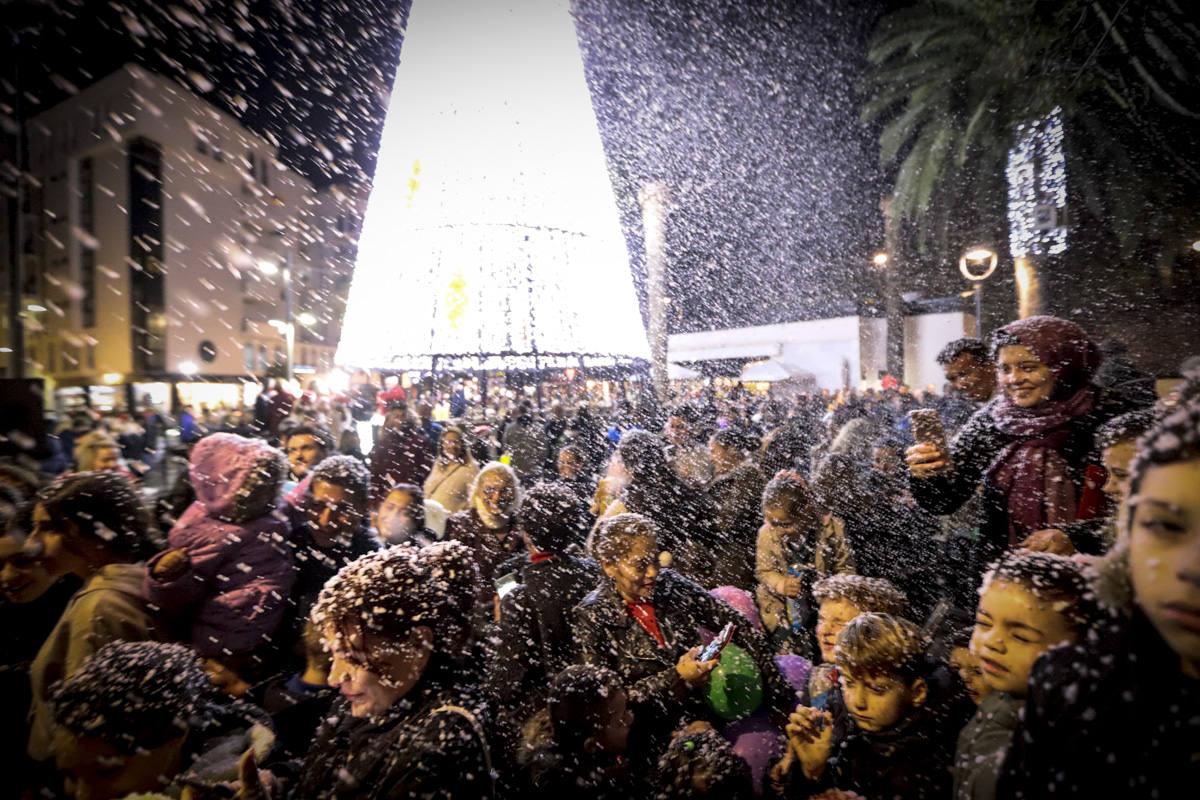 Un millón de bombillas brillarán en las calles de la ciudad hasta después de Reyes
