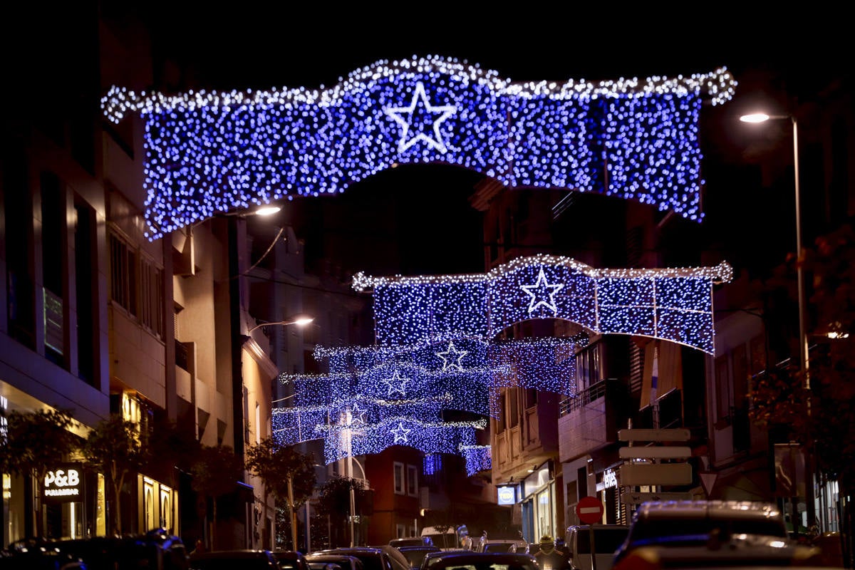 Un millón de bombillas brillarán en las calles de la ciudad hasta después de Reyes