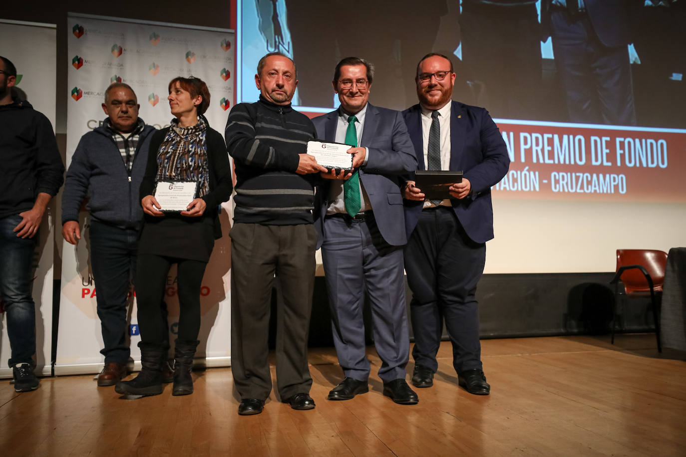 El Gran Premio de Fondo Diputación clausura su XXXII edición con la habitual gala con la que se premia a los corredores que lo pelean