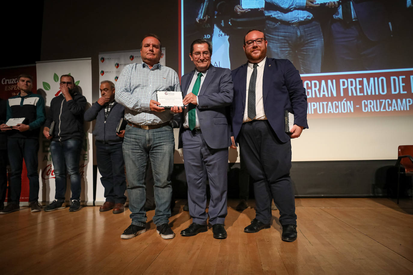 El Gran Premio de Fondo Diputación clausura su XXXII edición con la habitual gala con la que se premia a los corredores que lo pelean