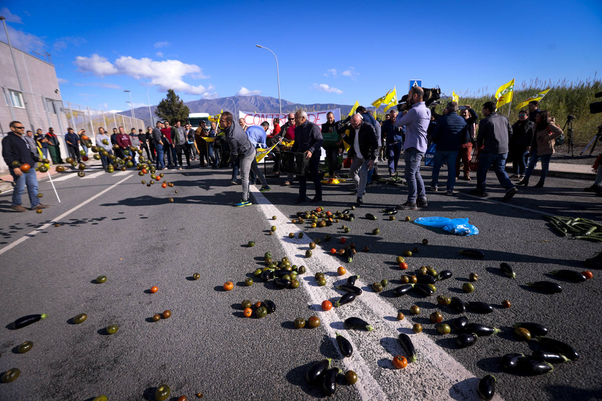 Aseguran que si la situación no cambia están abocados a una «guerra» por la supervivencia y anuncian futuras movilizaciones