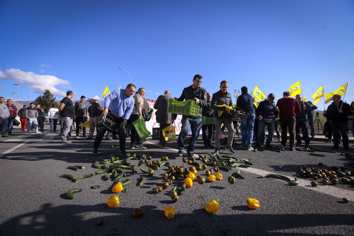 Aseguran que si la situación no cambia están abocados a una «guerra» por la supervivencia y anuncian futuras movilizaciones