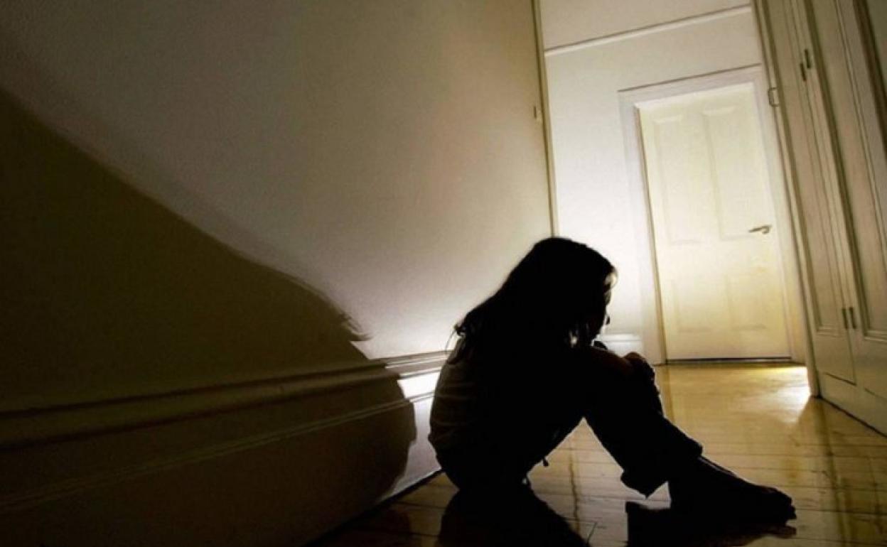 El calvario de una niña menor de edad en la casa de su abuelo en Granada, que abusó de ella durante tres años