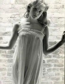 Imagen secundaria 2 - Sue Lyon, de símbolo sexual adolescente a juguete roto de Hollywood