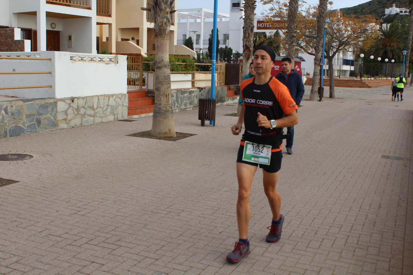 Medio millar de atletas han participado en la quinta edición de la Ultra Maratón Costa de Almería