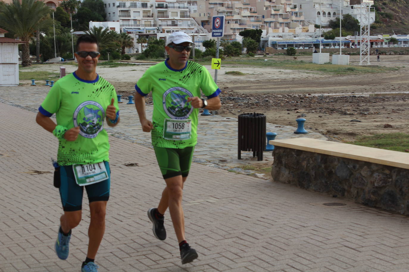 Medio millar de atletas han participado en la quinta edición de la Ultra Maratón Costa de Almería