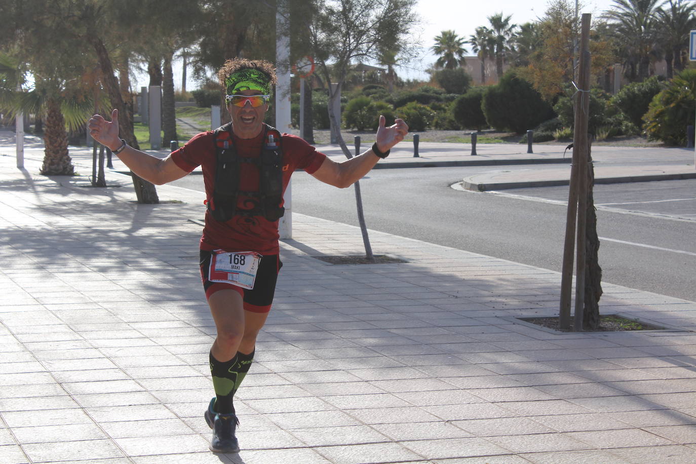 Medio millar de atletas han participado en la quinta edición de la Ultra Maratón Costa de Almería