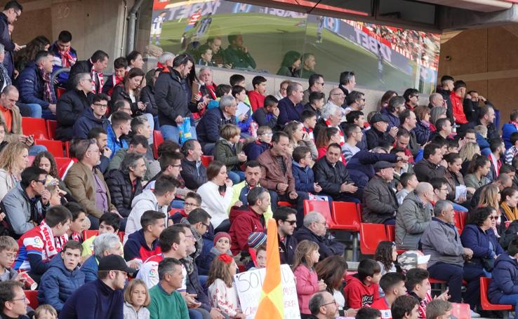 Encuéntrate en la grada de Los Cármenes en el partido entre Granada y Alavés