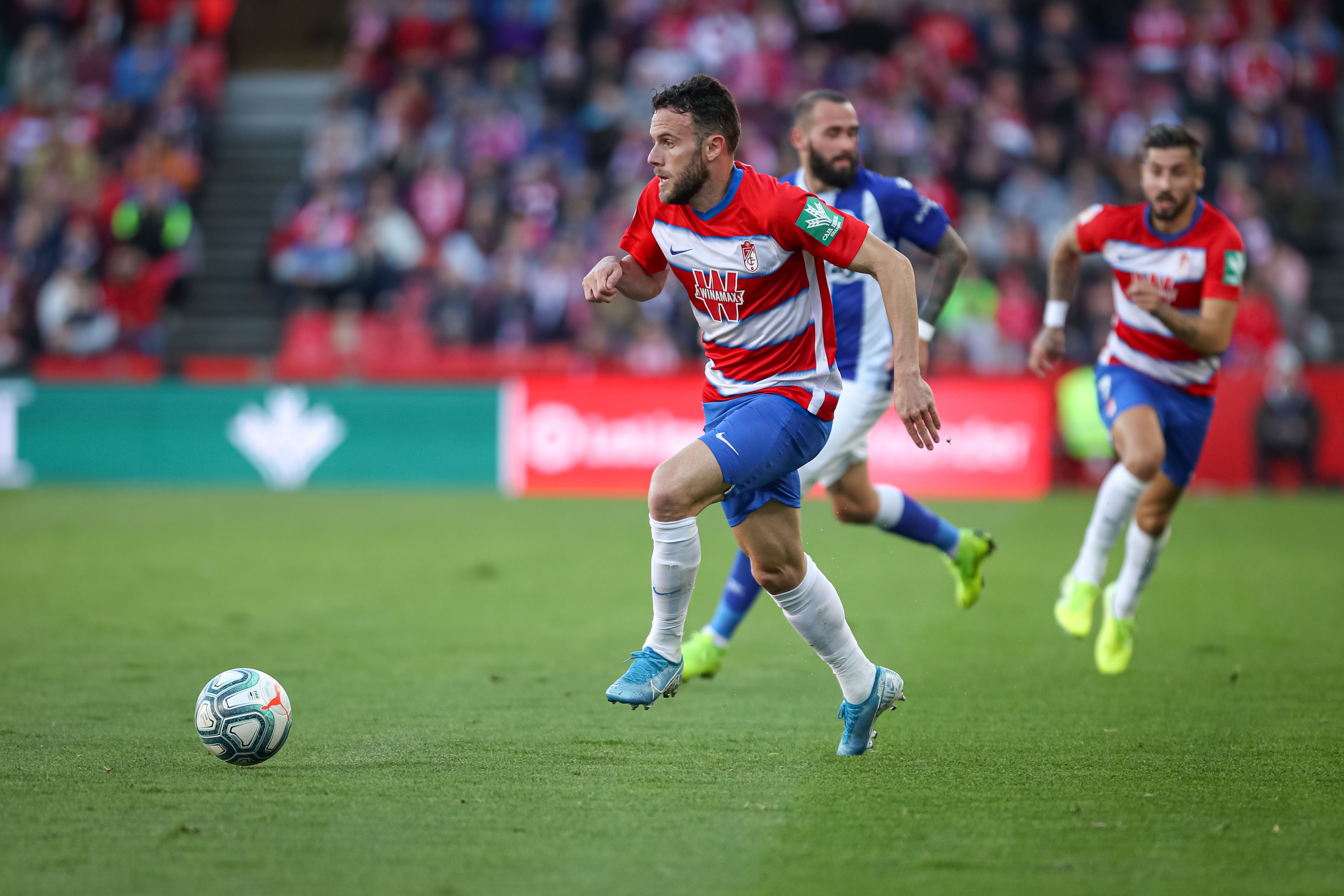 Repasa los mejores momentos del choque que ha enfrentado a dos rivales directos en Los Cármenes