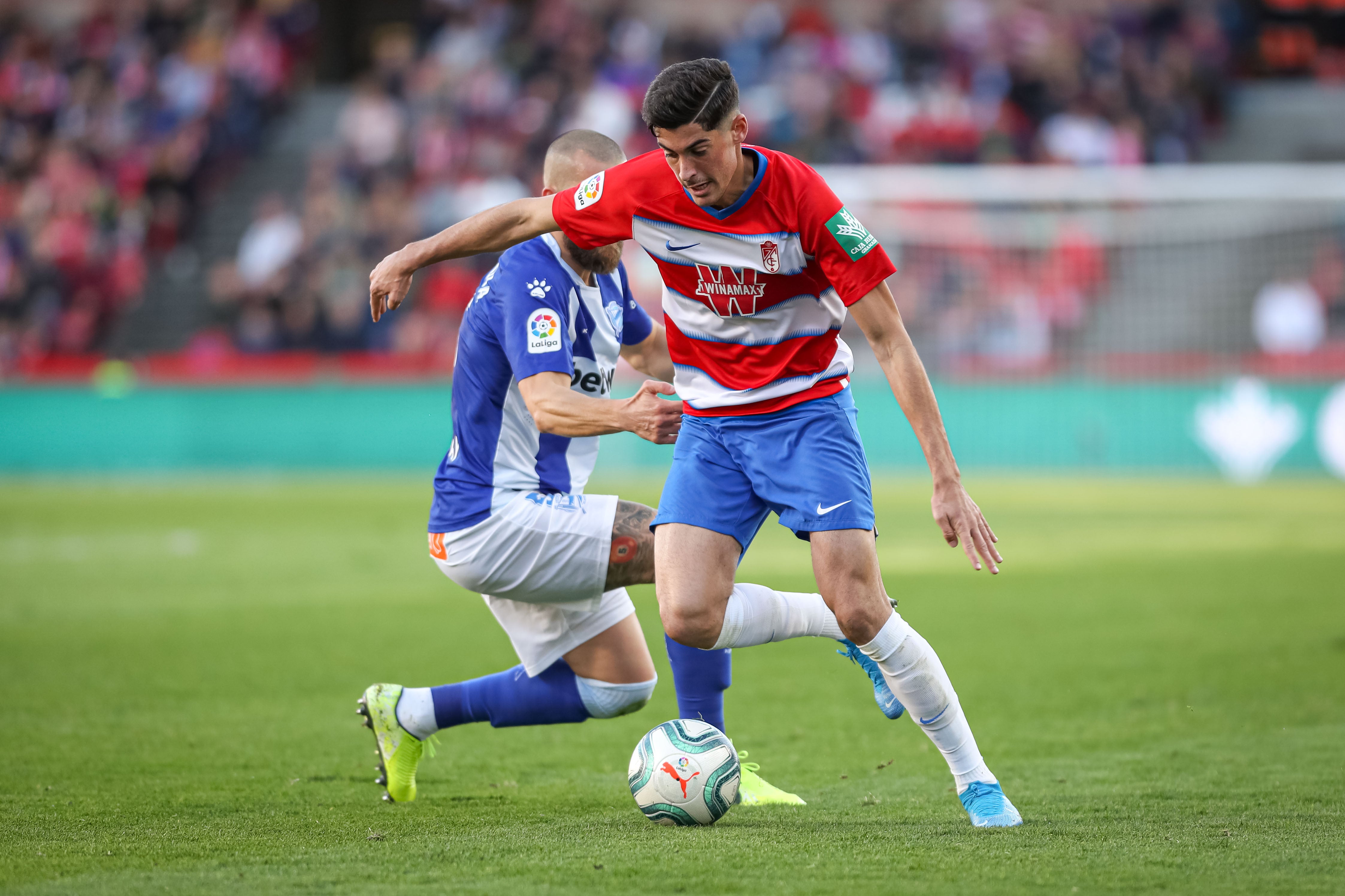 Repasa los mejores momentos del choque que ha enfrentado a dos rivales directos en Los Cármenes