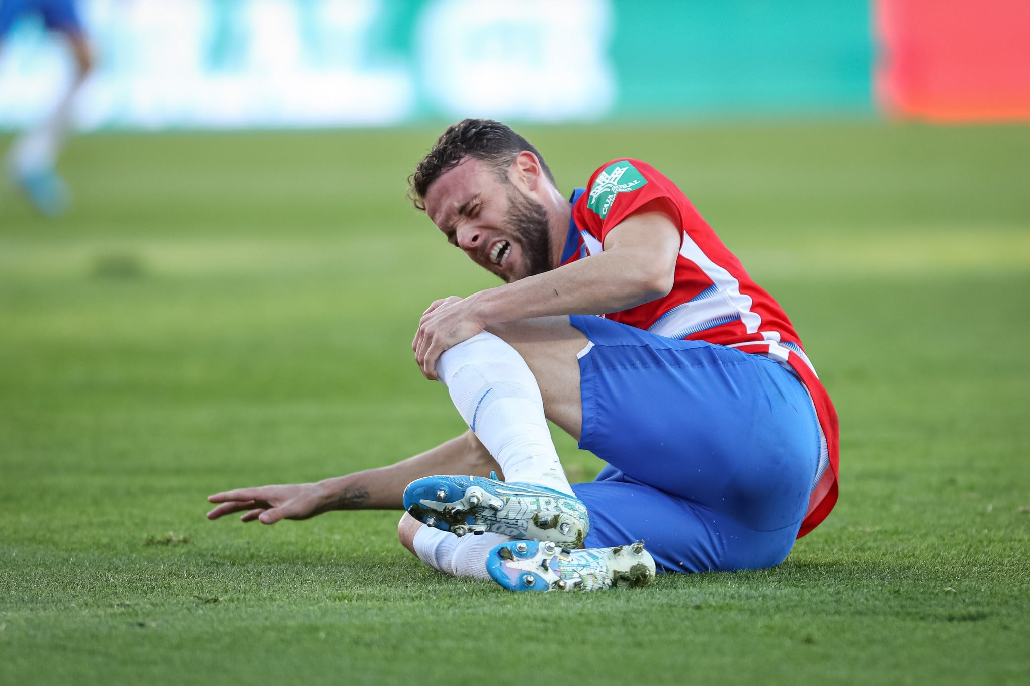 Repasa los mejores momentos del choque que ha enfrentado a dos rivales directos en Los Cármenes