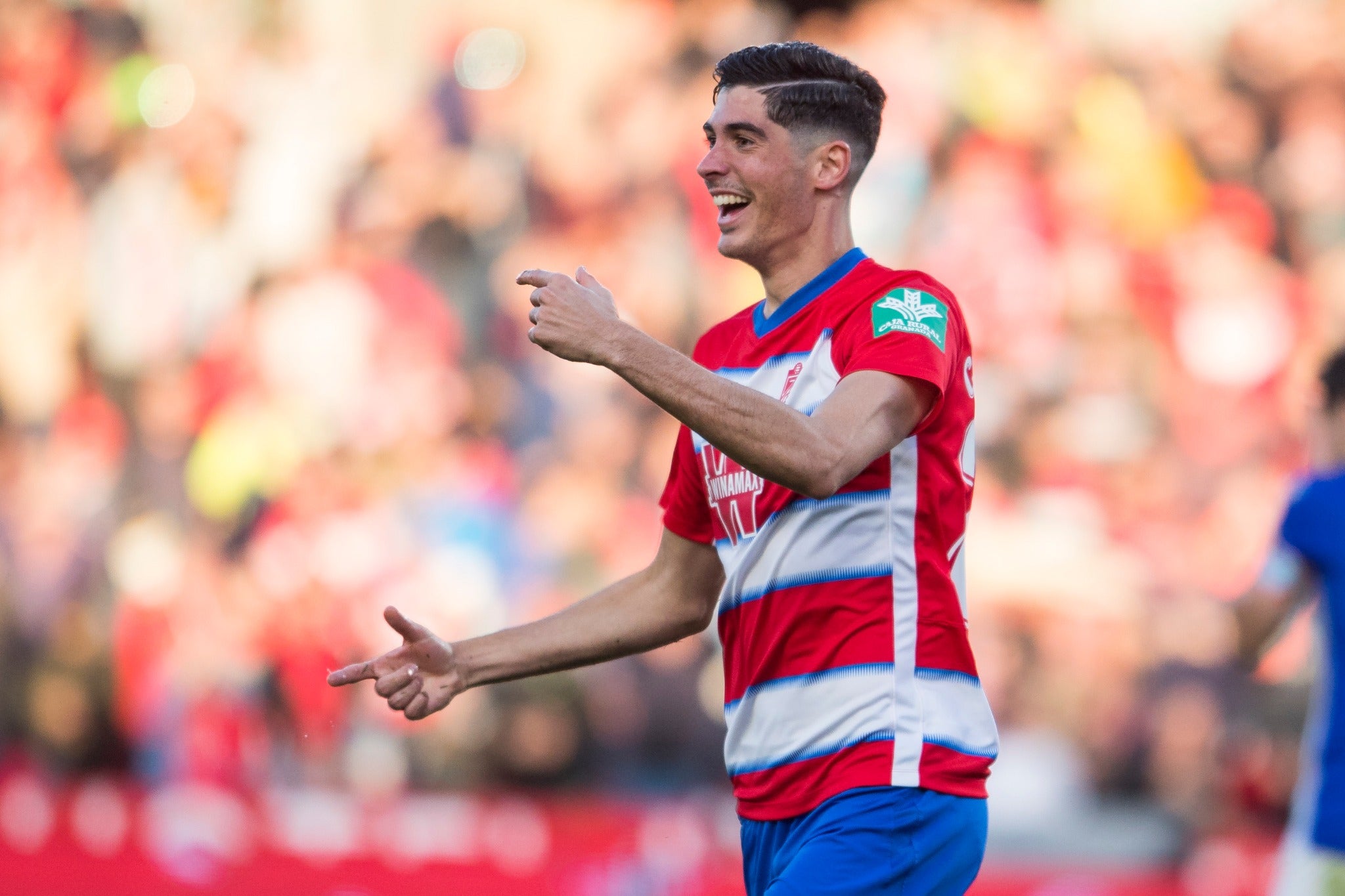 Repasa los mejores momentos del choque que ha enfrentado a dos rivales directos en Los Cármenes