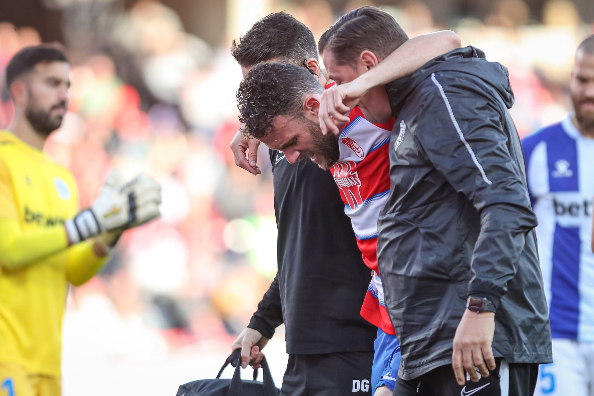 Repasa los mejores momentos del choque que ha enfrentado a dos rivales directos en Los Cármenes