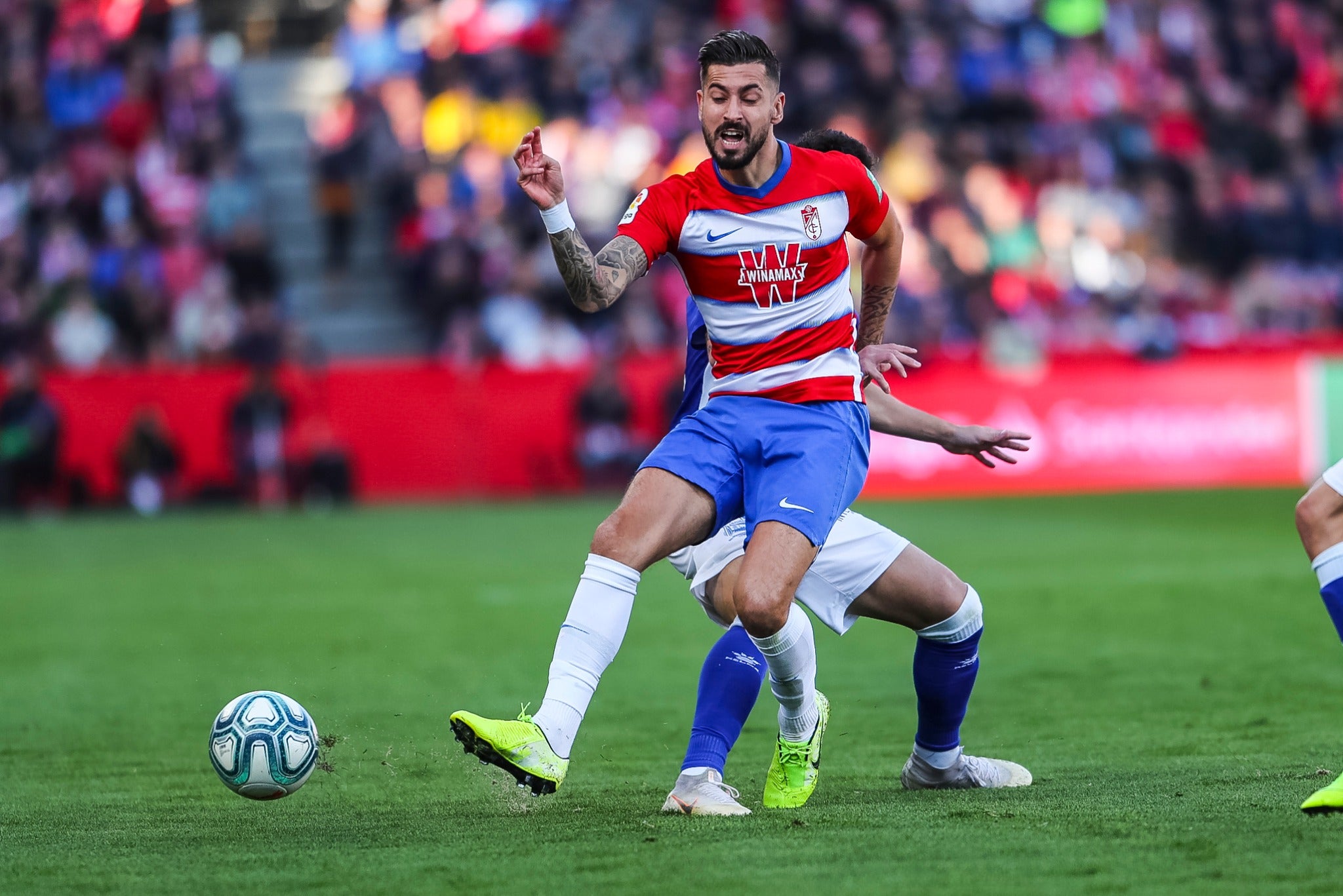 Repasa los mejores momentos del choque que ha enfrentado a dos rivales directos en Los Cármenes