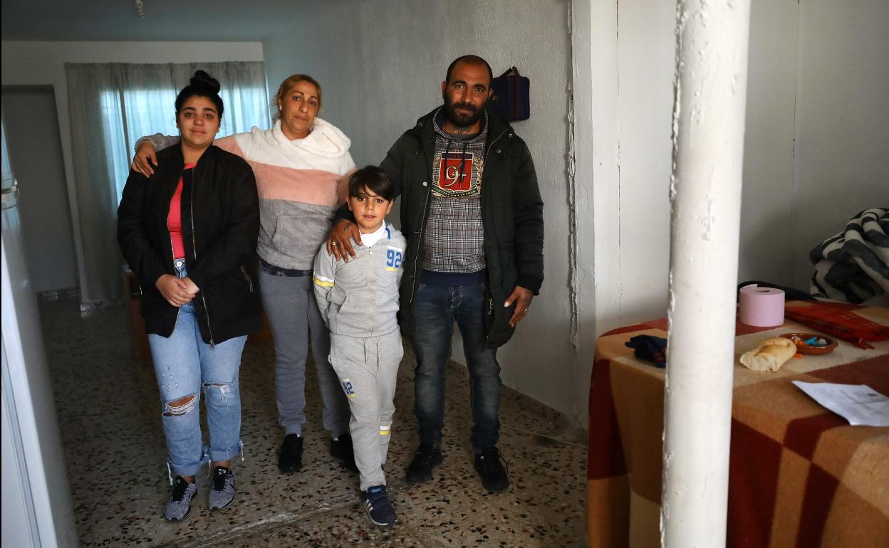 Desahucio en Granada | Aplazan la salida de una familia de Zona Norte hasta el 30 de enero