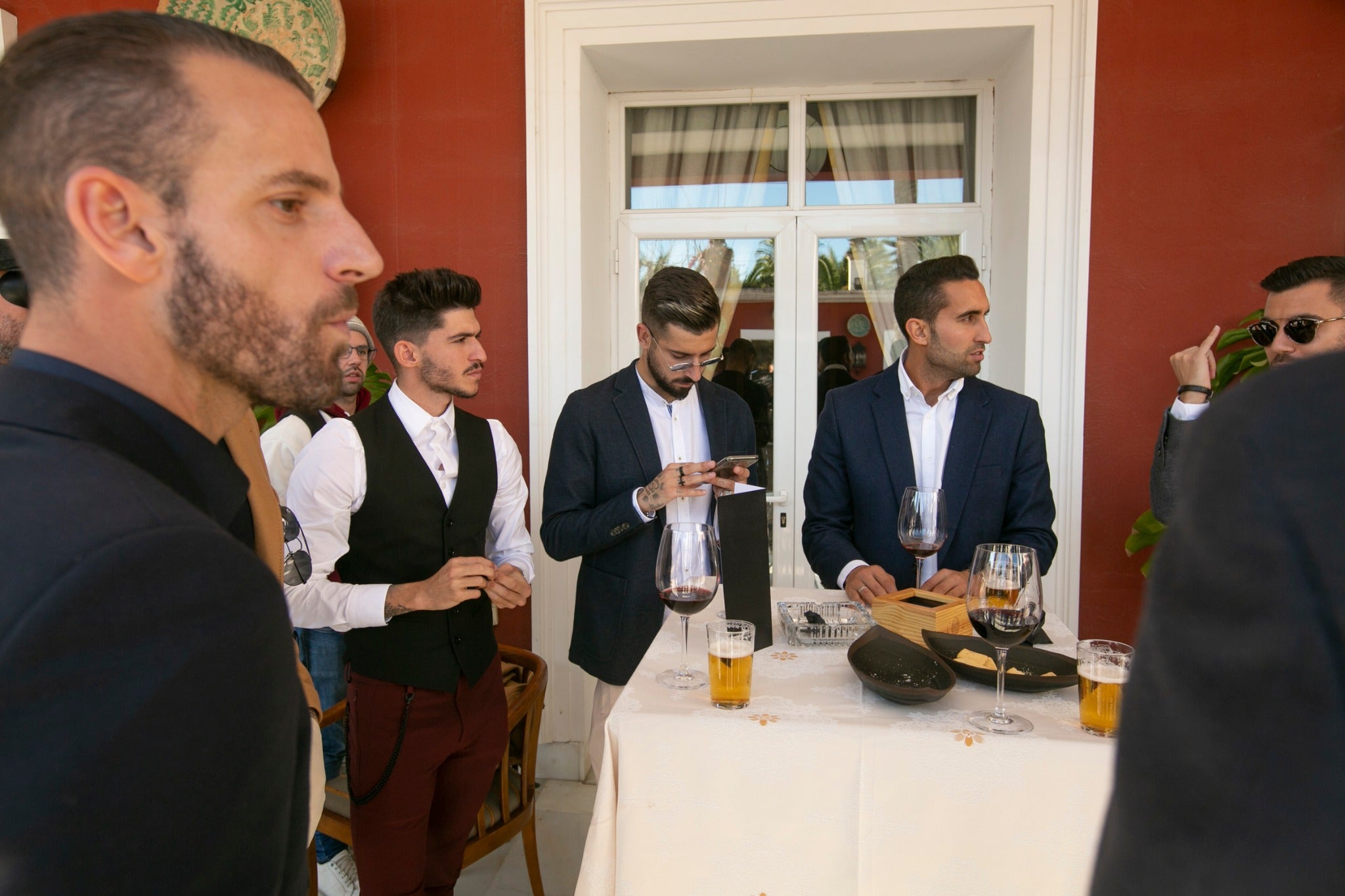 Futbolistas, miembros de los diferentes cuerpos técnicos y directivos en la comida de Navidad del Granada