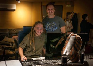 Imagen secundaria 1 - Diferentes momentos de la grabación del disco.