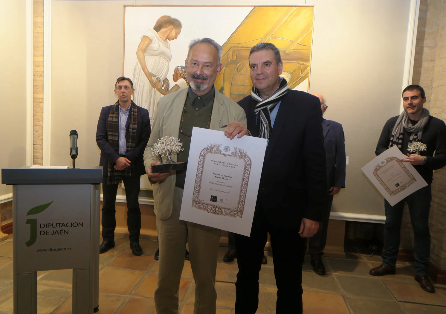 Antonio Maya y el diputado Ángel Vera en la entrega de los premios.
