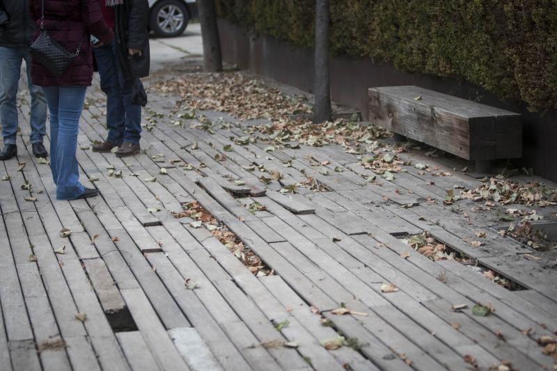 Así de deteriorado se encuentra el parque a espaldas del Cuarto Real de Santo Domingo
