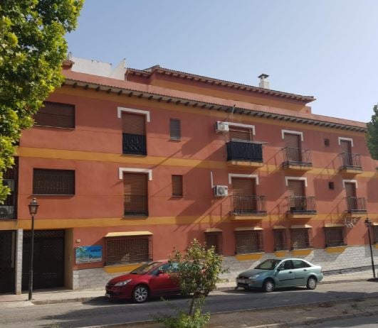 Piso en Láchar de 81 metros cuadrados por 71400 euros.