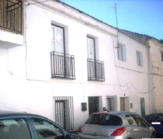 Casa en Salar de 97 metros cuadrados por 55.800 euros.