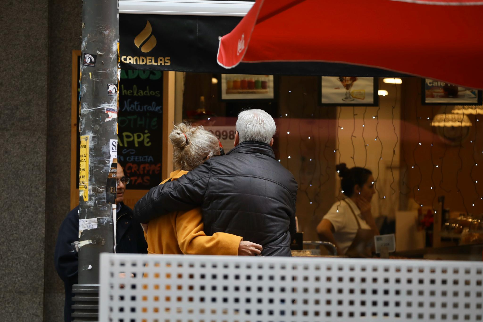 El fuego se ha originado en la cocina de la vivienda, y ha requerido la intervención del cuerpo de Bomberos
