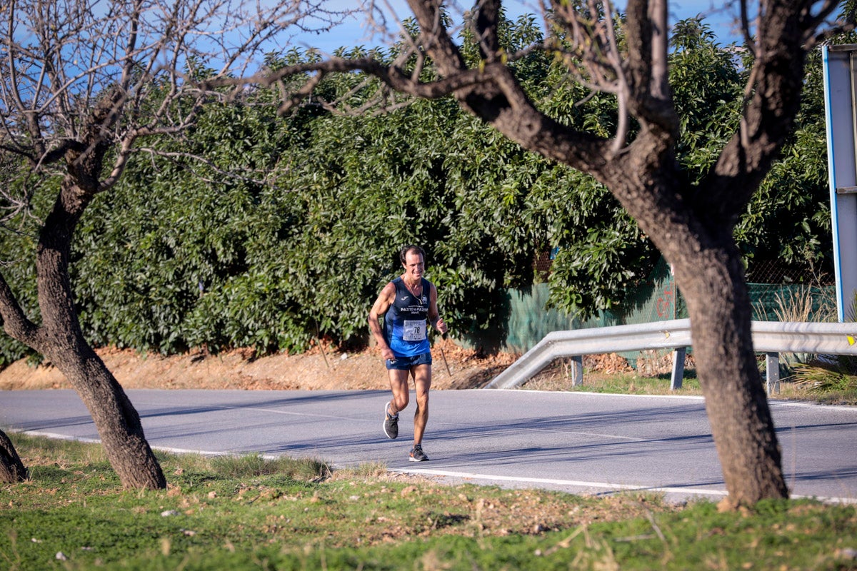 La XX Subida Pedestre al Conjuro arrancó a las 10 de la mañana, y los corredores tuvieron que enfrentarse a 17,8 kilometros en una mañana soleada