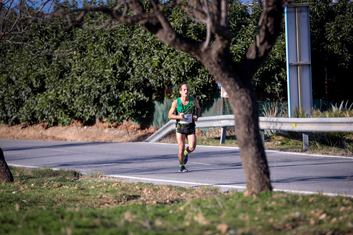 La XX Subida Pedestre al Conjuro arrancó a las 10 de la mañana, y los corredores tuvieron que enfrentarse a 17,8 kilometros en una mañana soleada