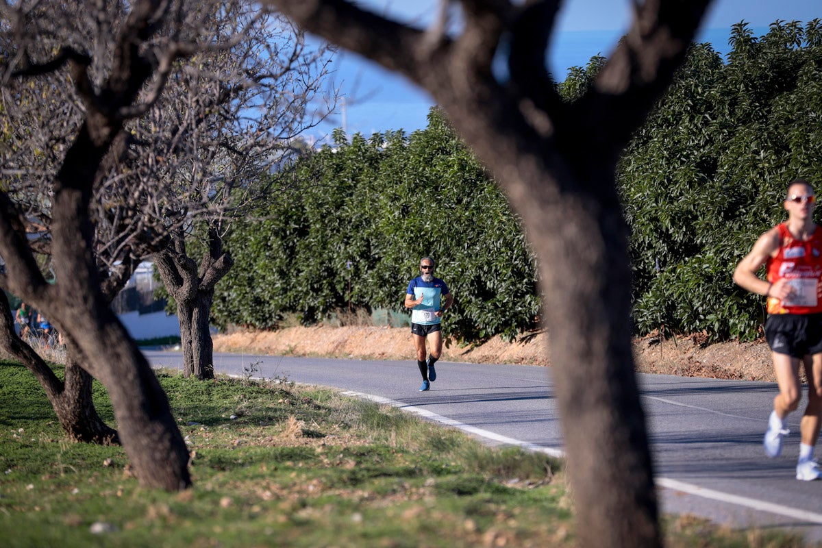 La XX Subida Pedestre al Conjuro arrancó a las 10 de la mañana, y los corredores tuvieron que enfrentarse a 17,8 kilometros en una mañana soleada