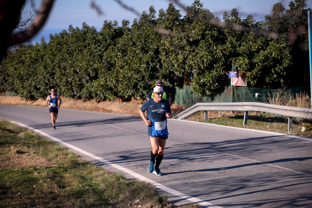 La XX Subida Pedestre al Conjuro arrancó a las 10 de la mañana, y los corredores tuvieron que enfrentarse a 17,8 kilometros en una mañana soleada